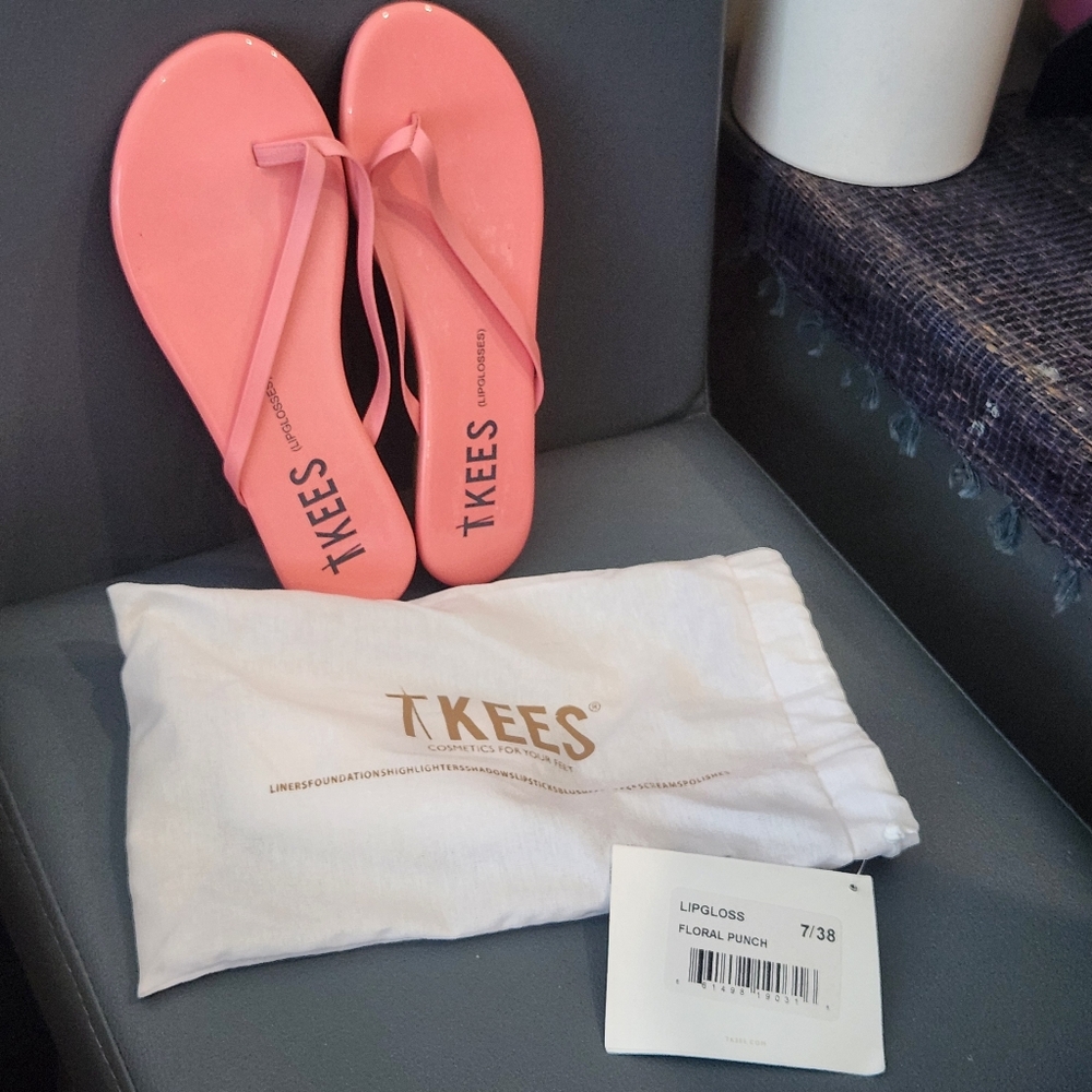 NEW TKEES Lip Gloss Floral Punch Sandals